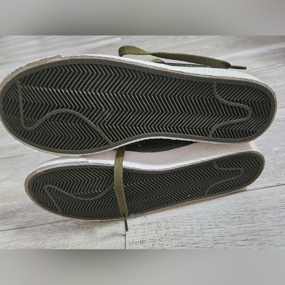 Nike SB Blazer Green Snakeskin - Picture 5 of 7